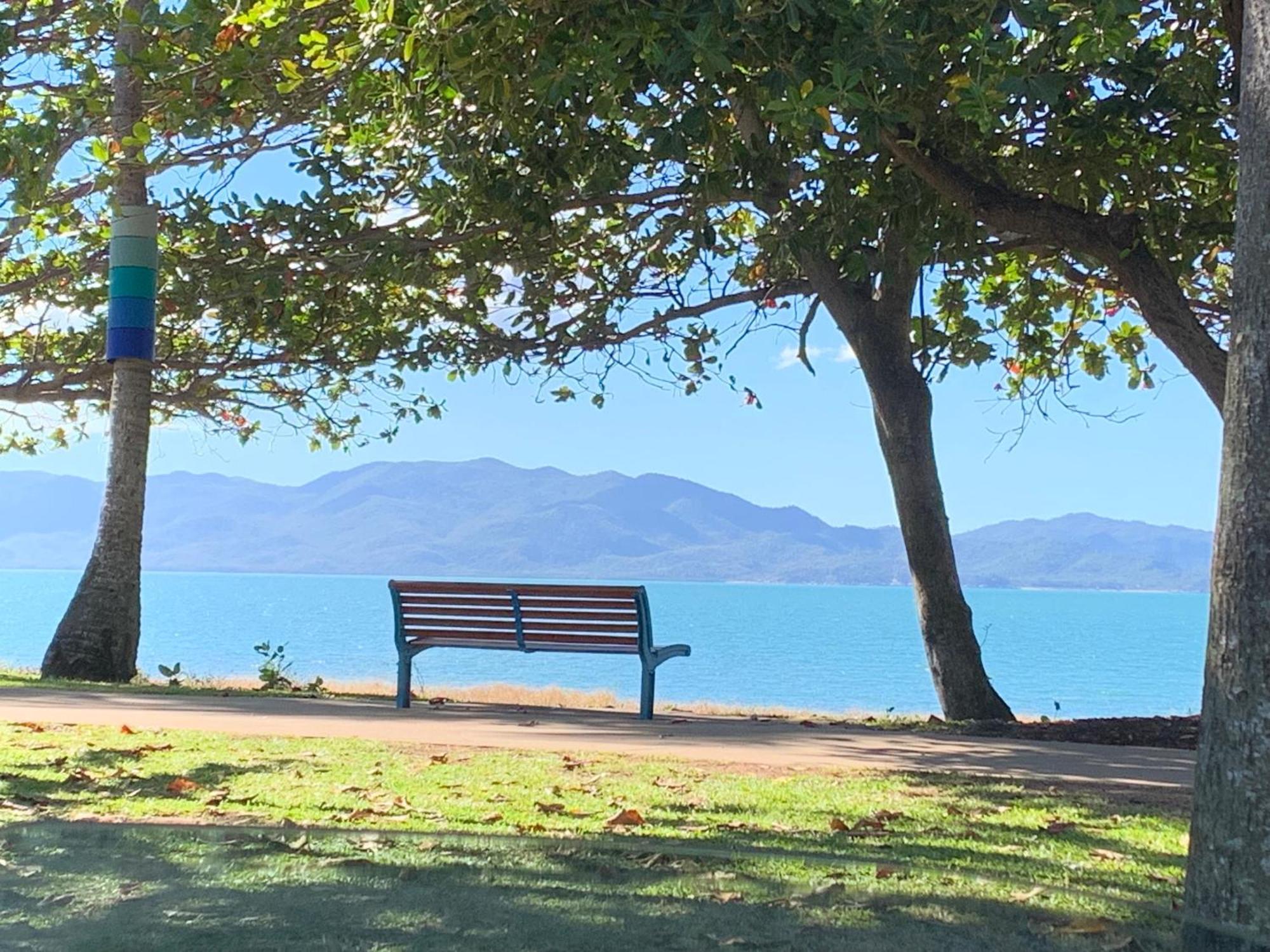 Shambhala Retreat Magnetic Island Cottages Nelly Bay Екстериор снимка