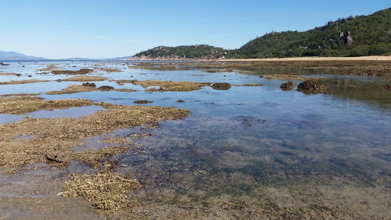 Shambhala Retreat Magnetic Island Cottages Nelly Bay Екстериор снимка